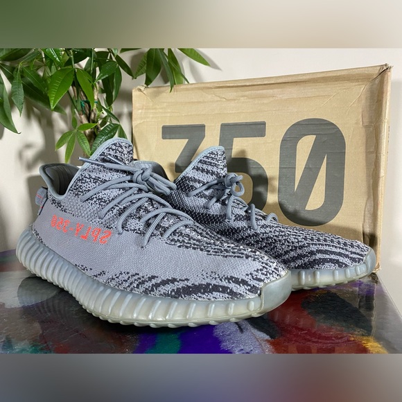 yeezy 350 v2 beluga